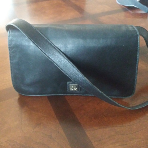 Lauren Ralph Lauren Handbags - Classic Lauren Navy Leather Handbag EUC